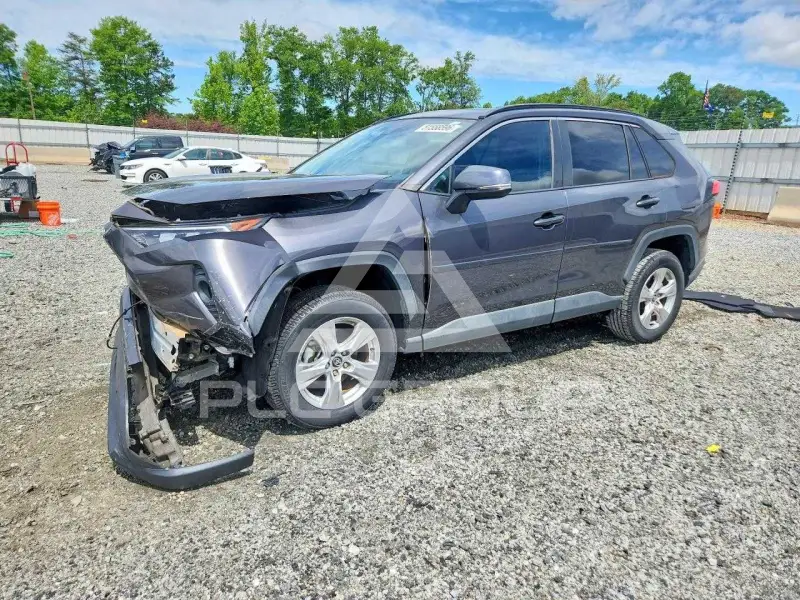 2020 Toyota RAV4 фото