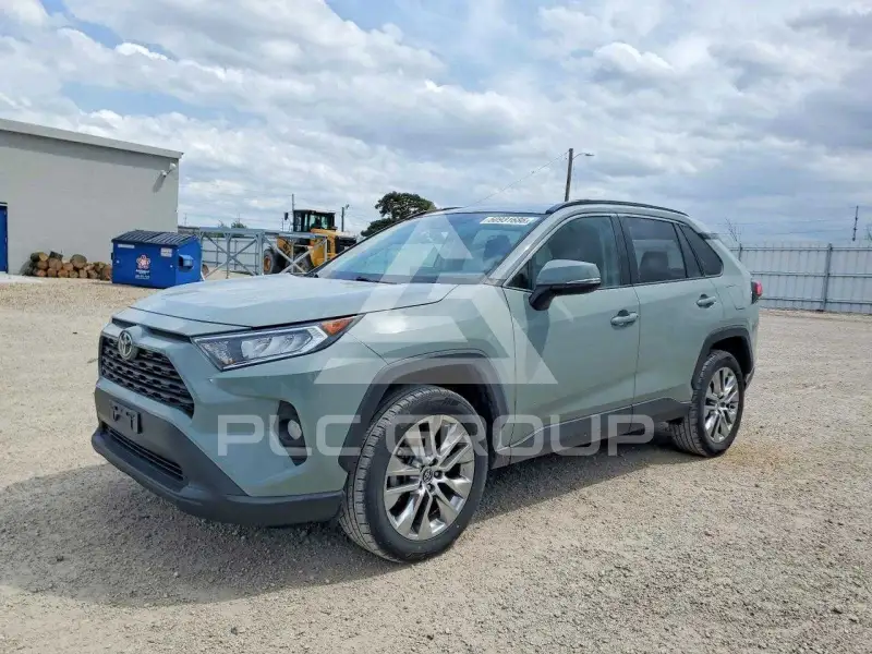 2020 Toyota RAV4 фото