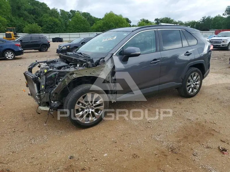 2020 Toyota RAV4 фото