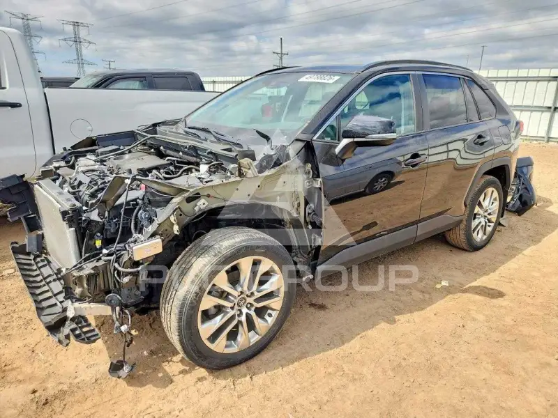2020 Toyota RAV4 photo