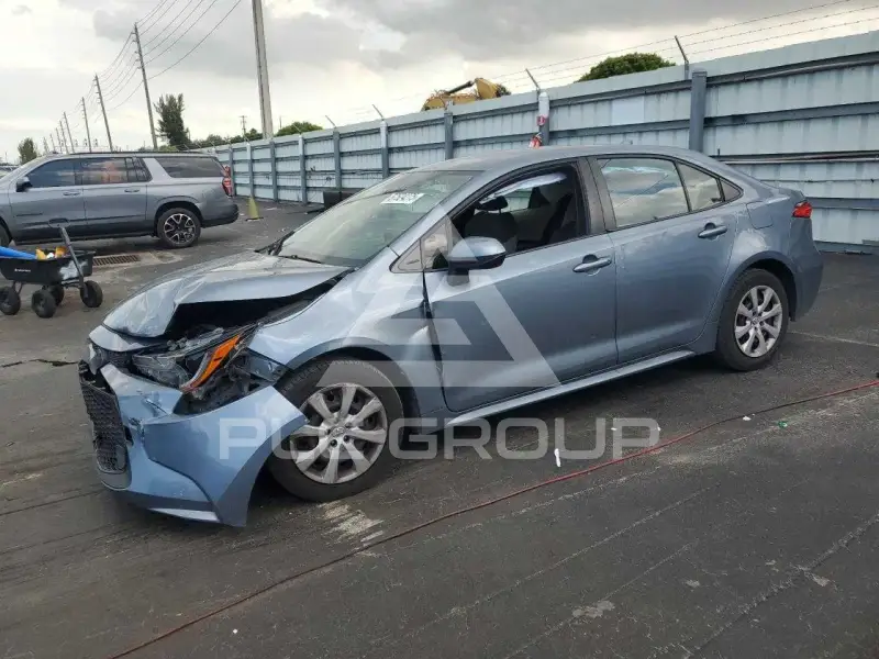 2020 Toyota COROLLA фото