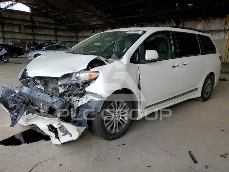 2020 Toyota SIENNA фото