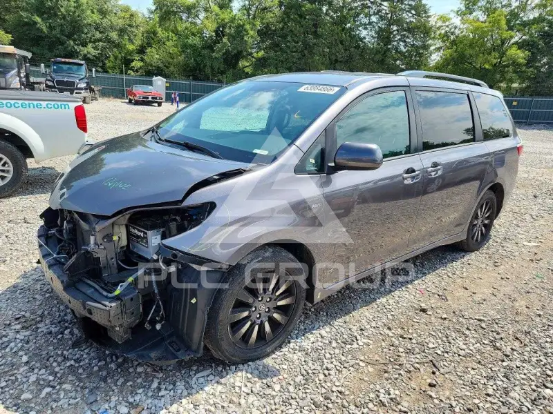 2020 Toyota SIENNA photo