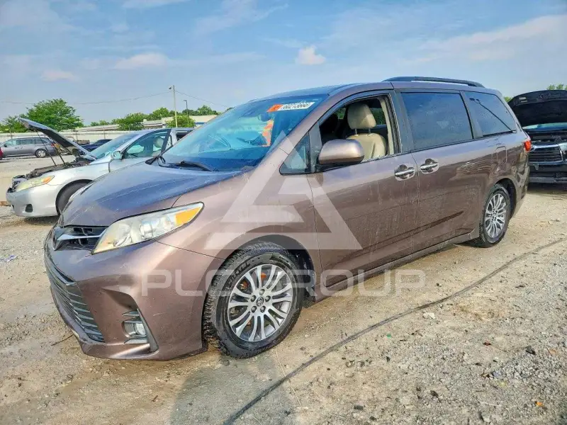 2020 Toyota SIENNA фото