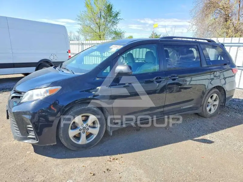 2020 Toyota SIENNA фото