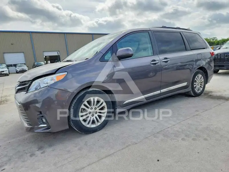 2020 Toyota SIENNA фото