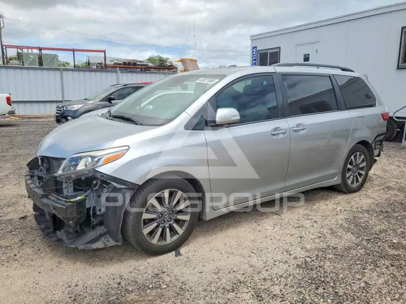 2020 Toyota SIENNA фото