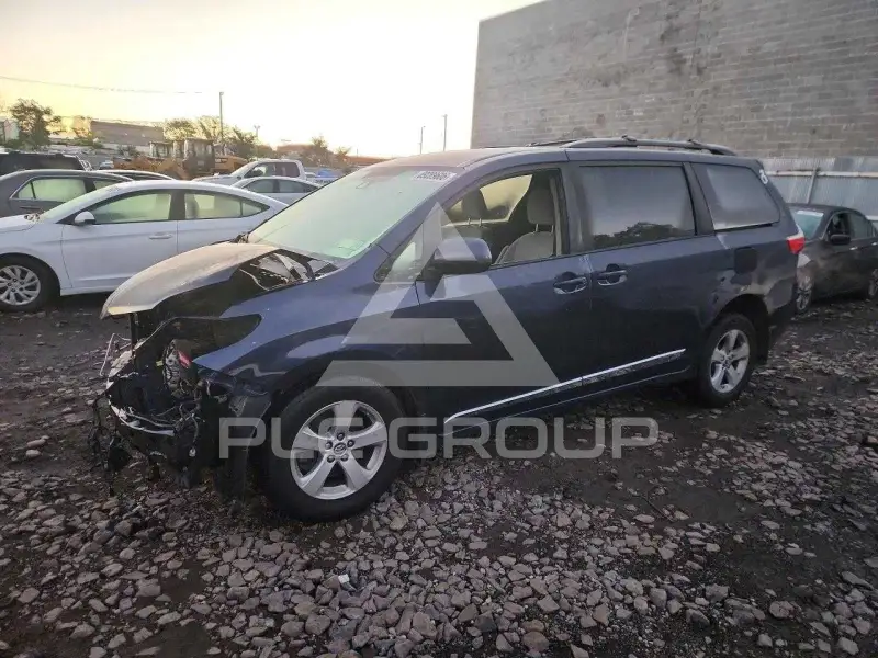 2020 Toyota SIENNA фото