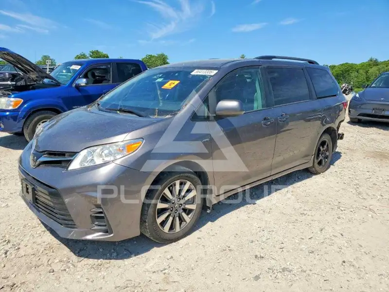 2020 Toyota SIENNA photo