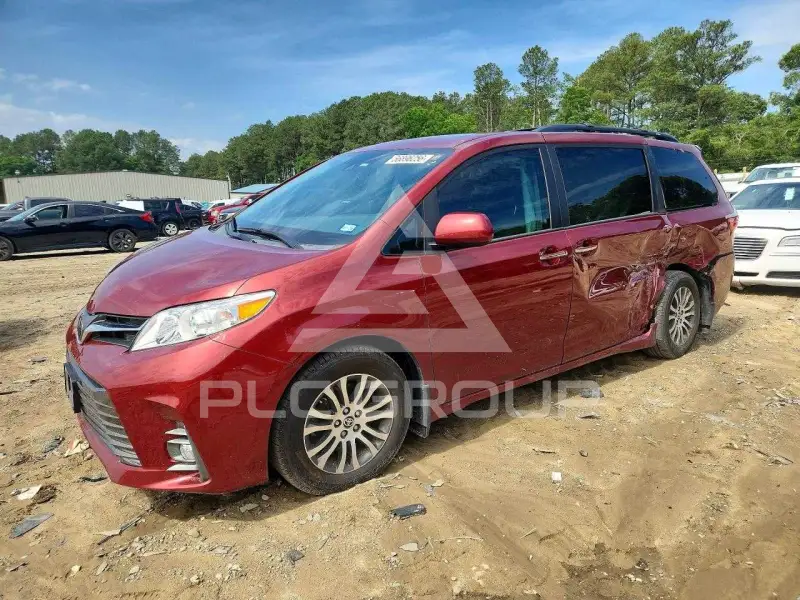 2020 Toyota SIENNA photo