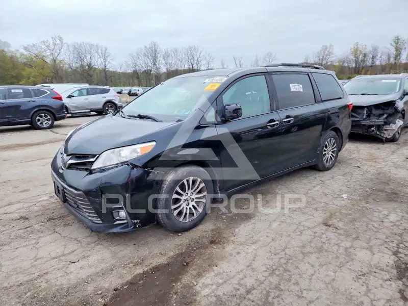 2020 Toyota SIENNA фото