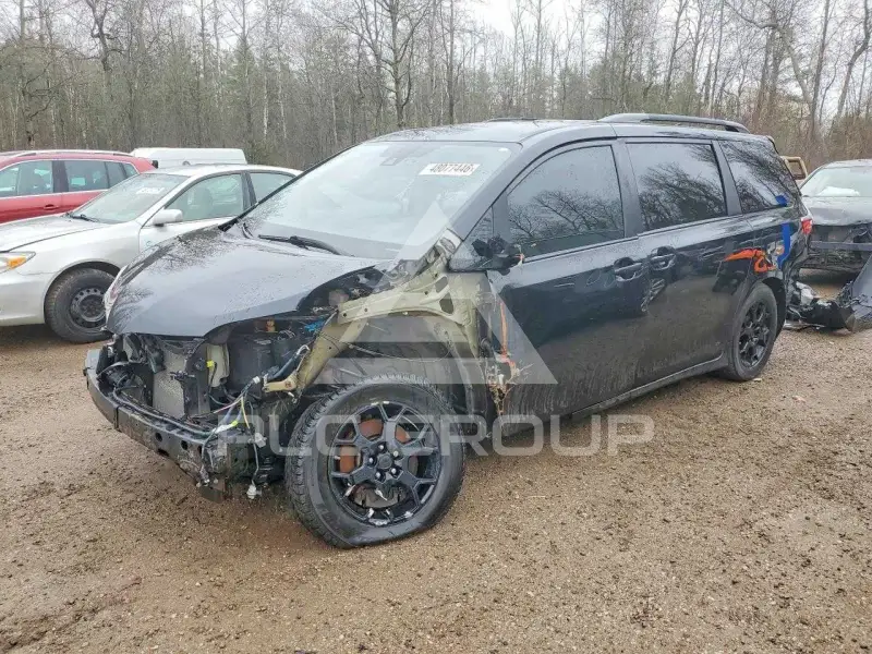 2020 Toyota SIENNA фото