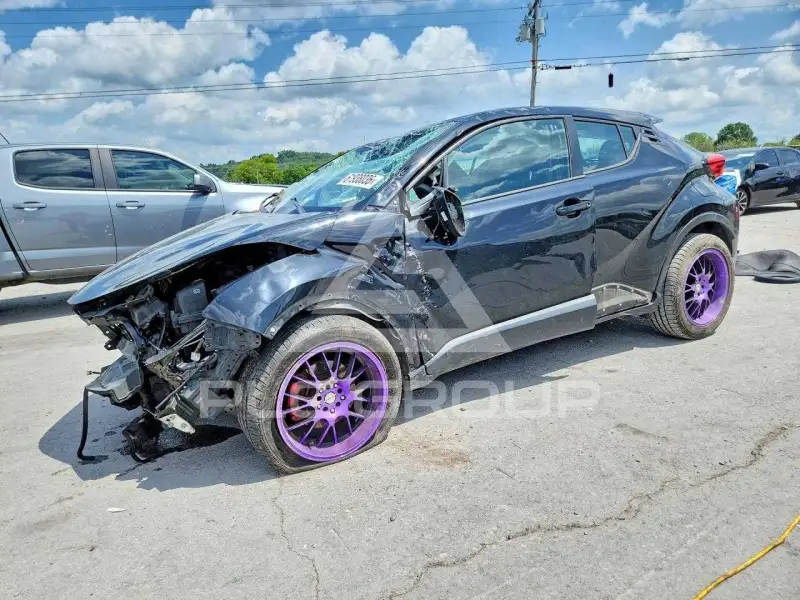 2020 Toyota C-HR photo