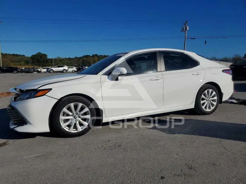 2020 Toyota CAMRY фото