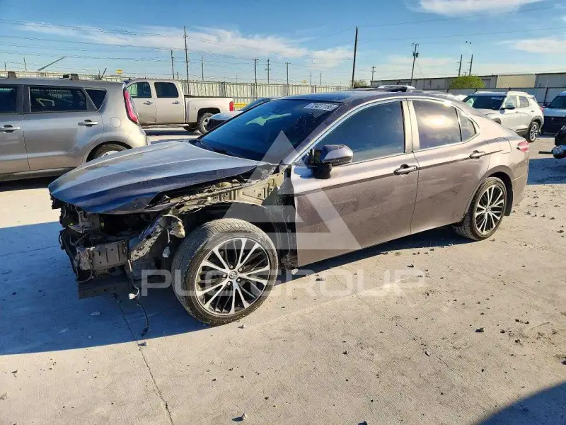 2020 Toyota CAMRY фото