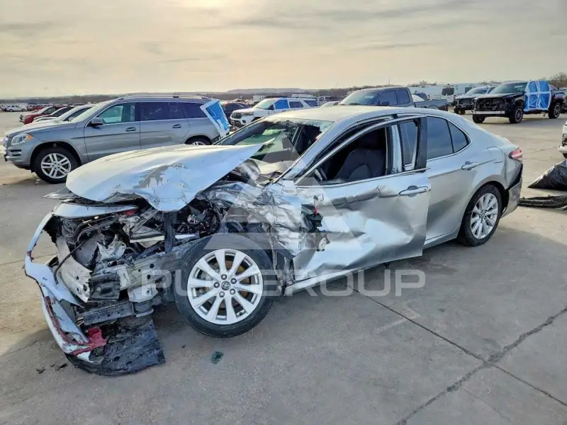2020 Toyota CAMRY фото