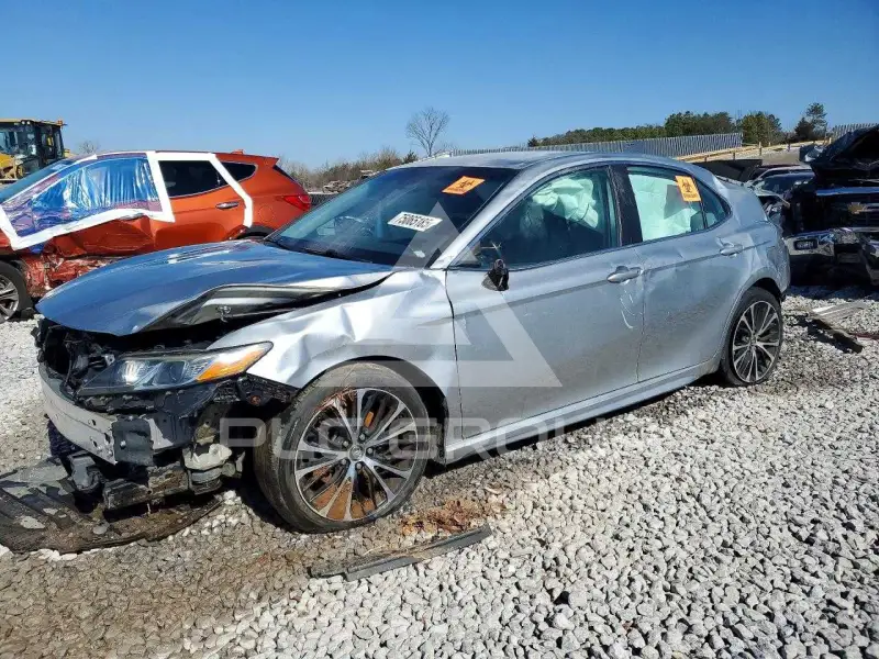 2020 Toyota CAMRY фото
