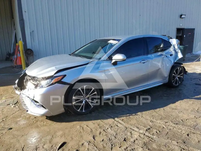 2020 Toyota CAMRY фото