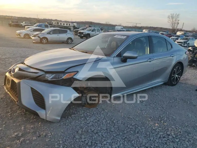 2020 Toyota CAMRY фото