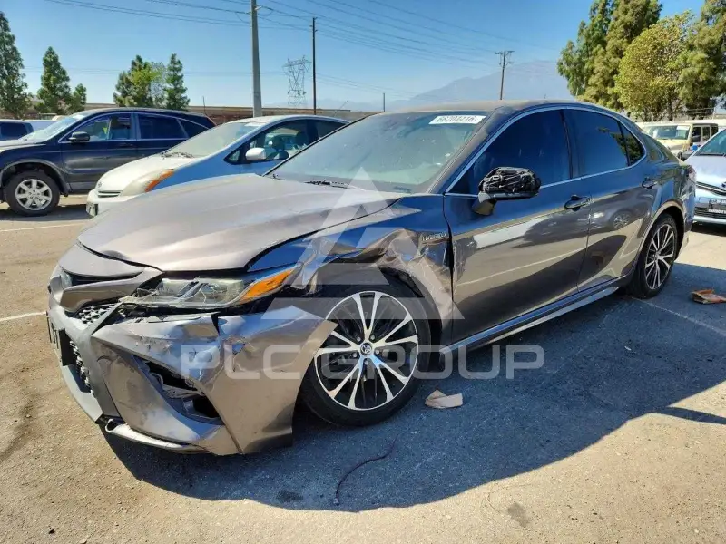 2020 Toyota CAMRY фото