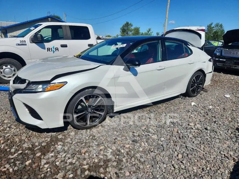 2020 Toyota CAMRY photo