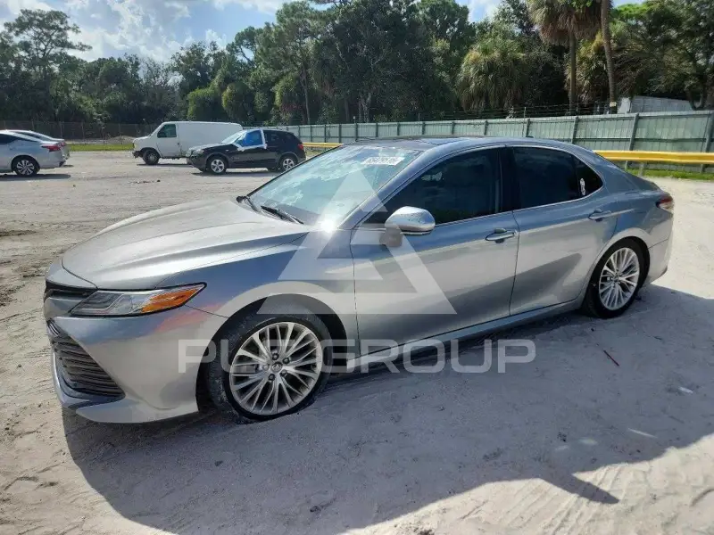 2020 Toyota CAMRY фото