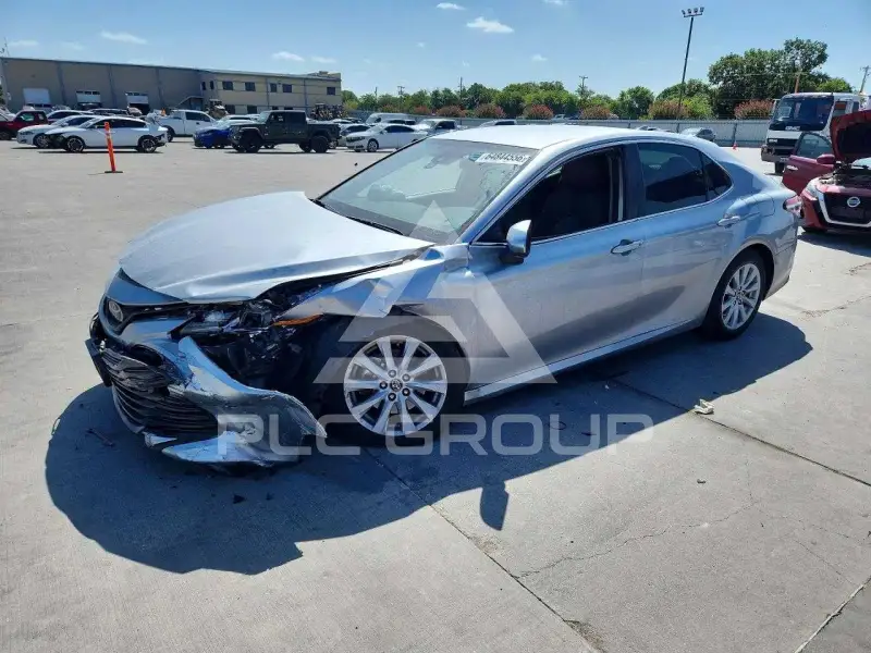 2020 Toyota CAMRY фото