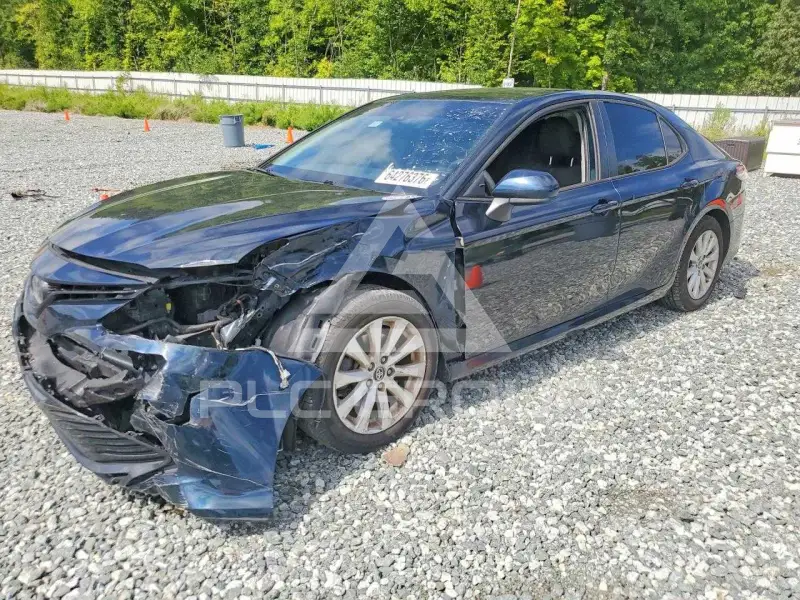 2020 Toyota CAMRY фото
