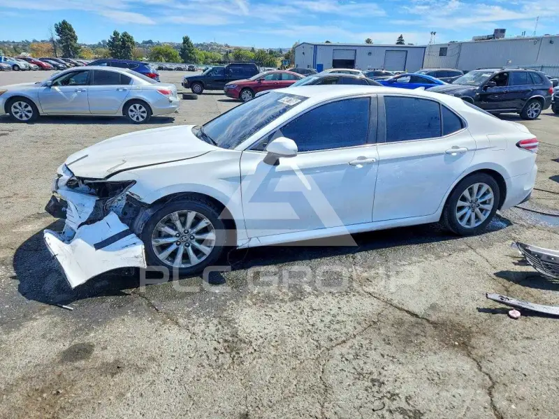 2020 Toyota CAMRY фото