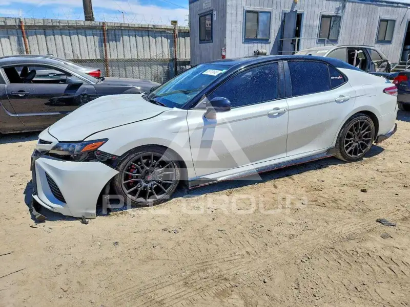 2020 Toyota CAMRY фото