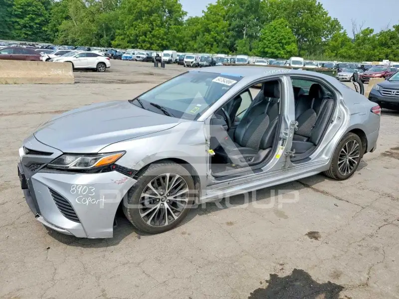 2020 Toyota CAMRY фото