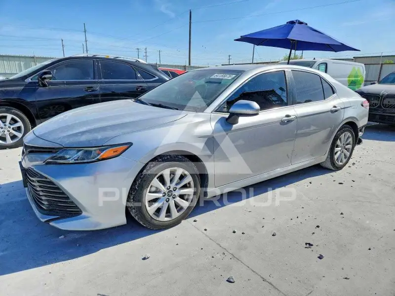 2020 Toyota CAMRY фото