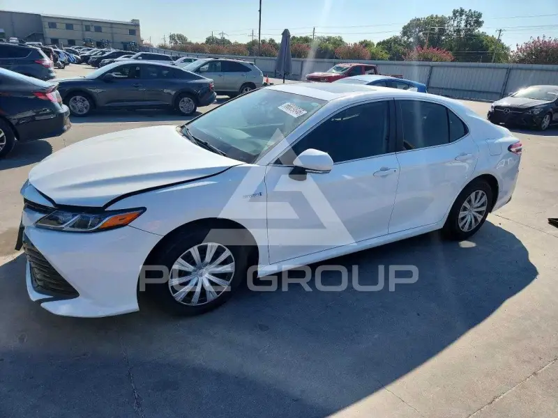 2020 Toyota CAMRY photo