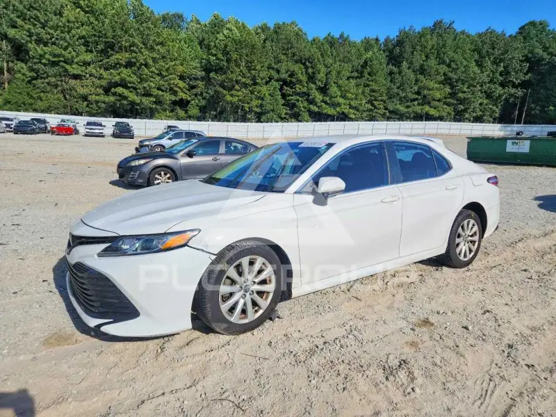 2020 Toyota CAMRY фото