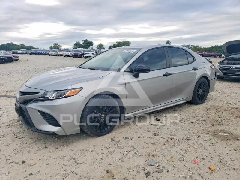 2020 Toyota CAMRY photo