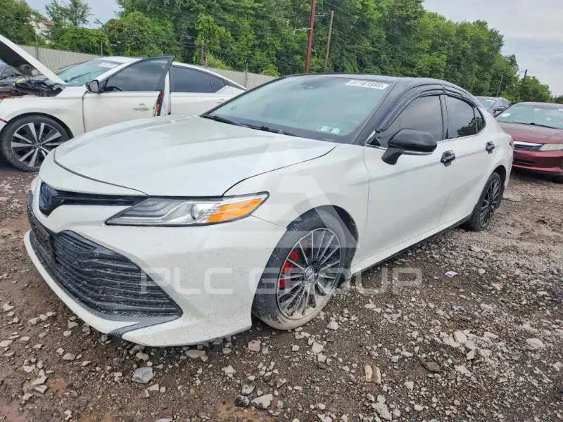 2020 Toyota CAMRY фото