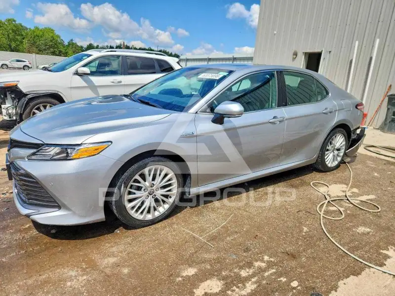 2020 Toyota CAMRY photo