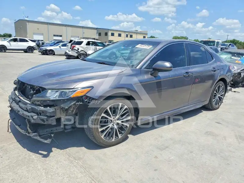 2020 Toyota CAMRY photo