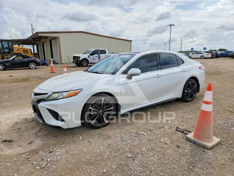 2020 Toyota CAMRY photo