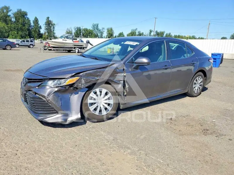 2020 Toyota CAMRY фото