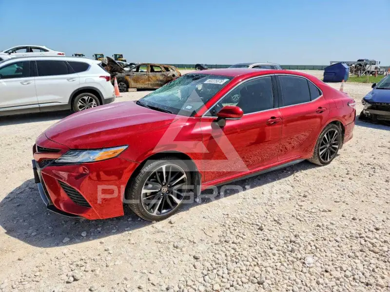 2020 Toyota CAMRY фото
