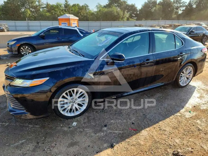 2020 Toyota CAMRY фото