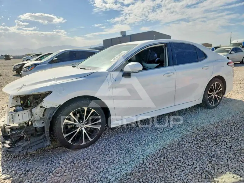 2020 Toyota CAMRY photo