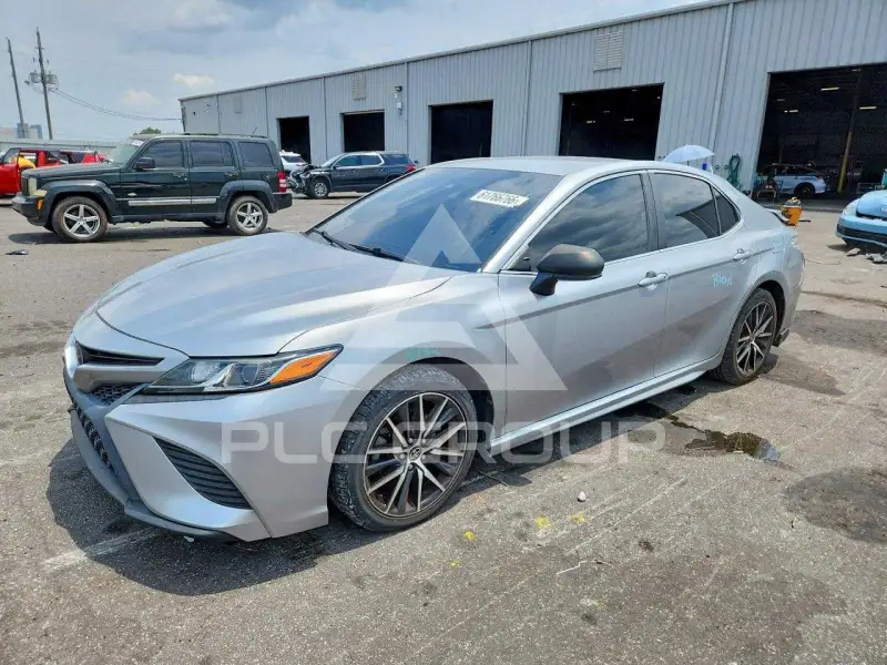 2020 Toyota CAMRY фото