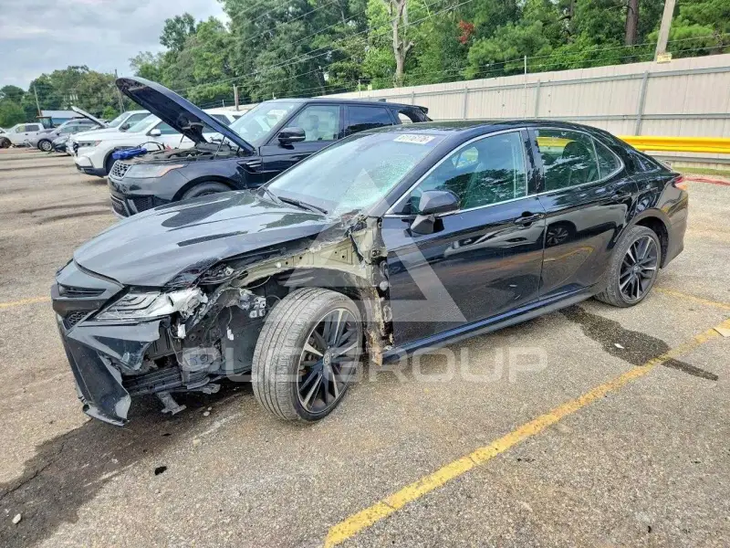 2020 Toyota CAMRY фото