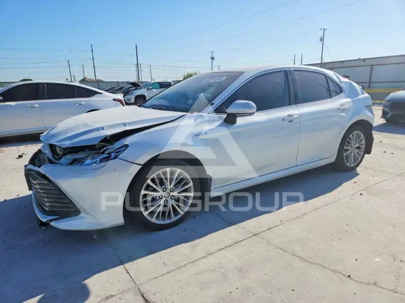 2020 Toyota CAMRY фото