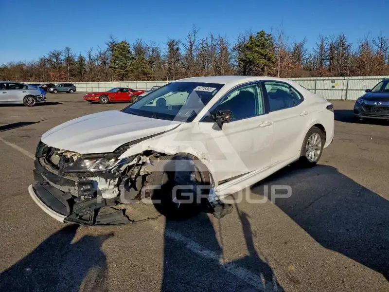 2020 Toyota CAMRY photo