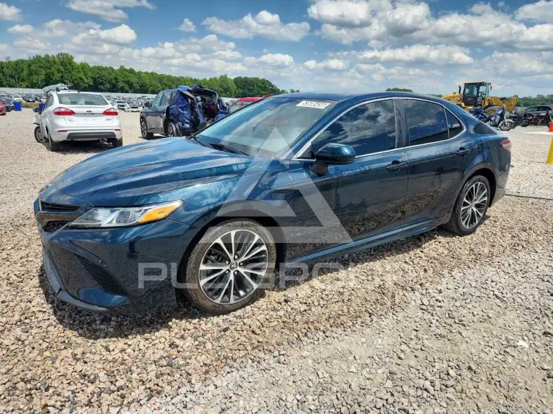 2020 Toyota CAMRY фото
