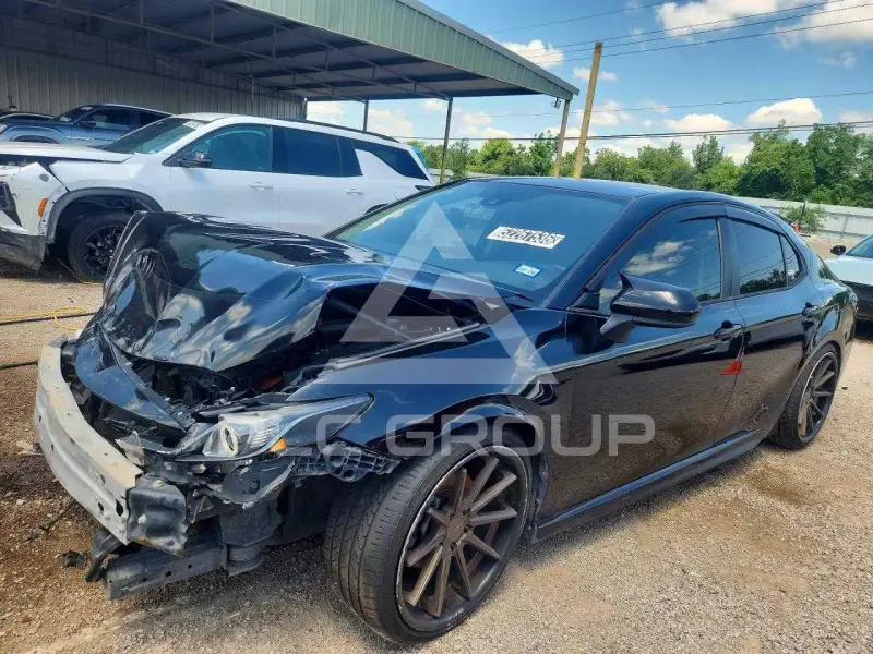 2020 Toyota CAMRY фото