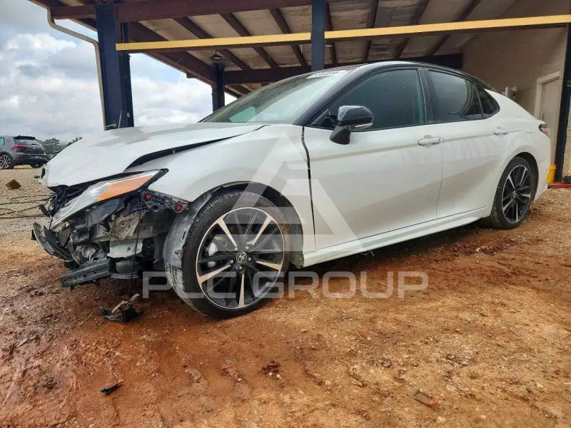 2020 Toyota CAMRY фото